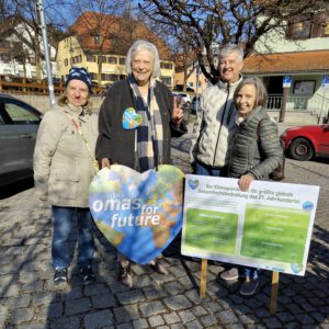 Infostand vor dem Rathaus in Peiting am 7. März 2025
