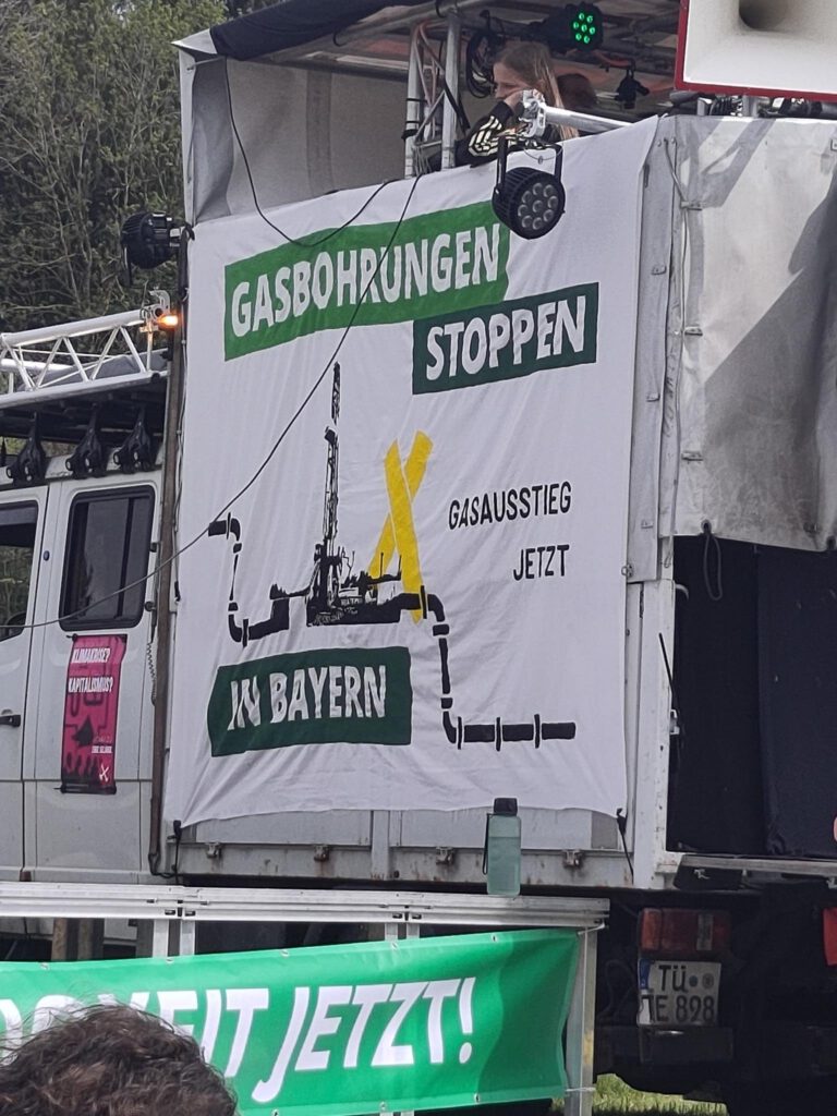 Demo Koa Gas Plakat 768x1024