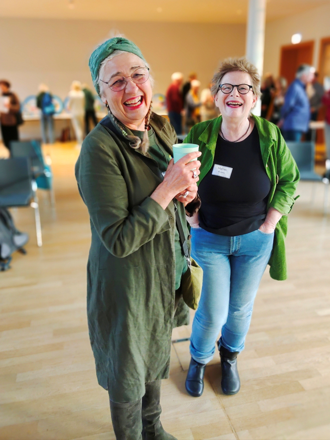 Jahrestreffen der Omas (2025): Marlies (re.) mit Teilnehmerin aus Bretten