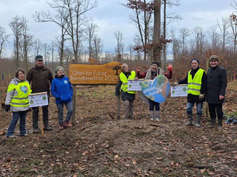 Baumpflanzaktion_im_Rinklinger_Wald_Nov_25_Bretten©O4F