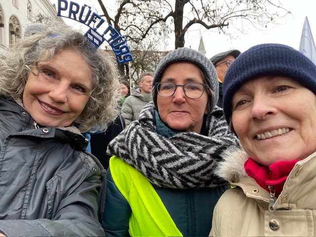 Die Omas for Future München beteiligen sich am Klimaschutzprogramm der Bundesregierung