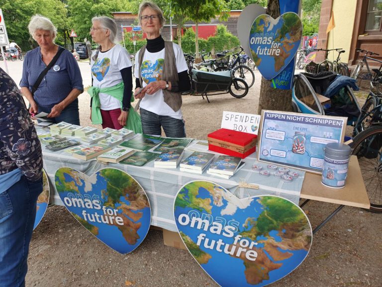 20260510 RausInsQuartier©O4F OmasforFuture 768x576