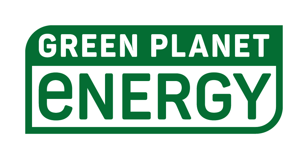 Das grün-weiße Logo von Green Planet Energy zeigt den Schriftzug GREEN PLANET über einem fettgedruckten eNERGY innerhalb eines abgerundeten rechteckigen Rahmens - ein Hinweis auf die Wurzeln von Greenpeace und das Engagement für einen einfachen Stromwechsel.